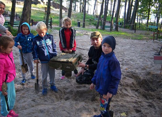 Grafika 5: Wycieczka do Ustki