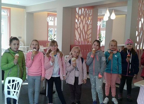 Grafika 11: Spacerkiem po Ustce