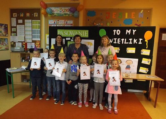 Grafika 1: Pasowanie na świetliczaka