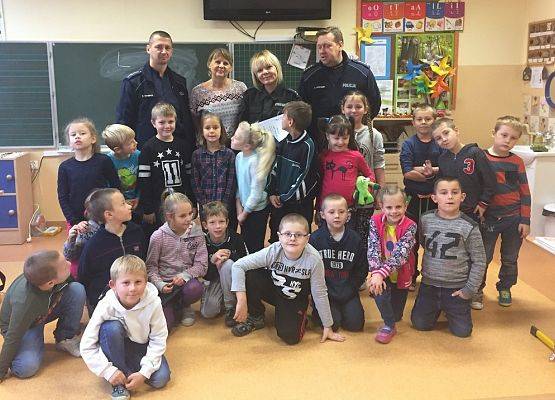 Grafika 1: Spotkanie z policjantami