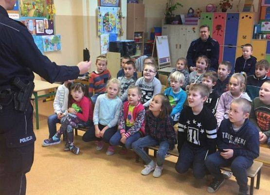 Grafika 5: Spotkanie z policjantami