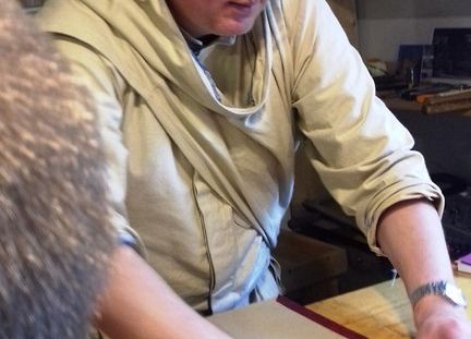 Grafika 9: Na warsztatach introligatorskich u benedyktynów