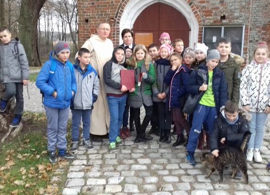 Grafika 11: Na warsztatach introligatorskich u benedyktynów