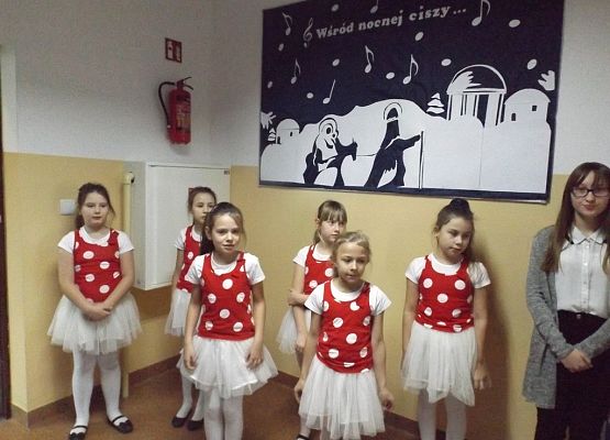 Grafika 18: W świątecznym nastroju