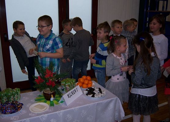 Grafika 3: W świątecznym nastroju