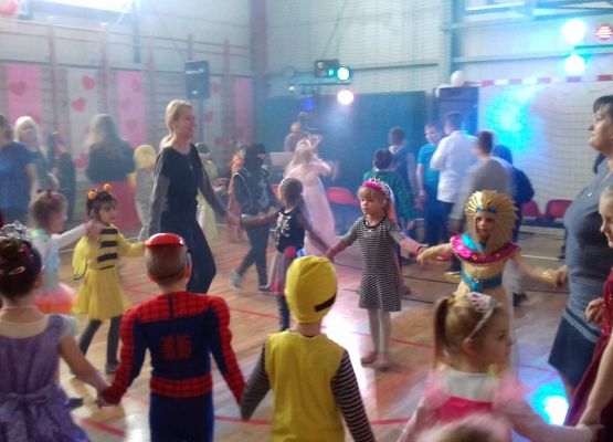 Grafika 23: Jak co roku w karnawale