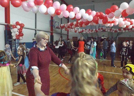 Grafika 12: Jak co roku w karnawale