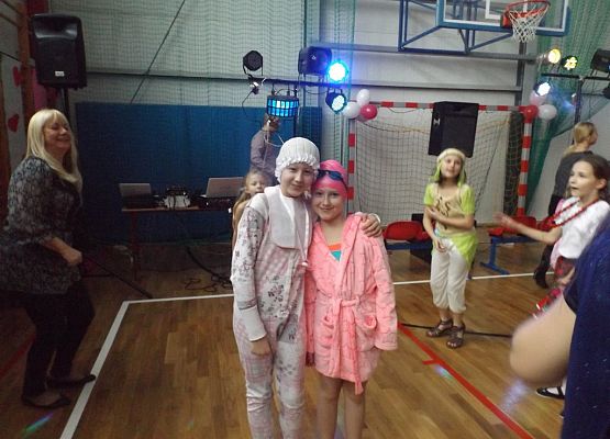 Grafika 15: Jak co roku w karnawale