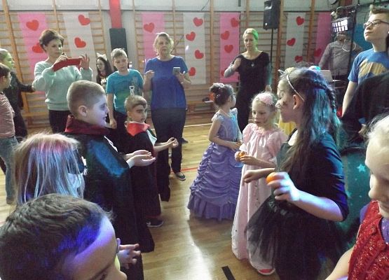 Grafika 17: Jak co roku w karnawale