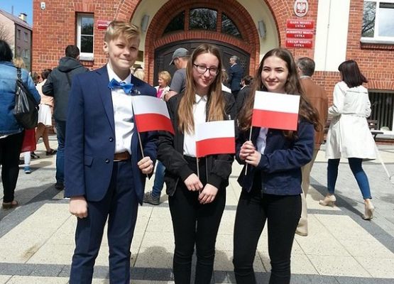 Grafika 1: Majowe święta