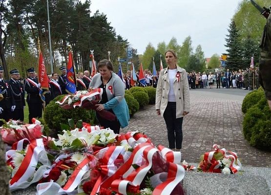 Grafika 5: Majowe święta