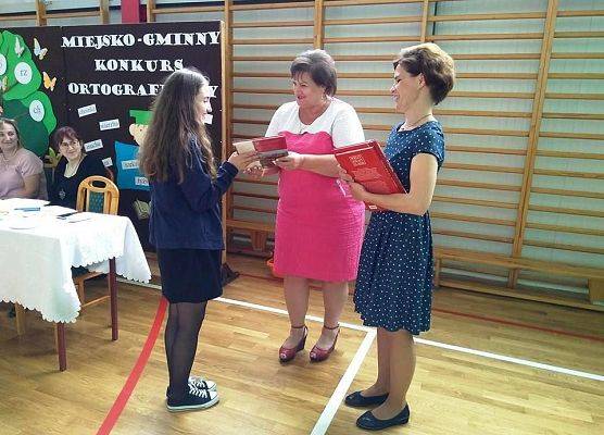 Grafika 10: „Z ortografią za pan brat"