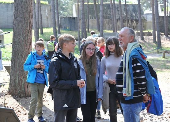 Grafika 11: Jak uczniowie ze szkoły w Zaleskich zostali żeglarzami