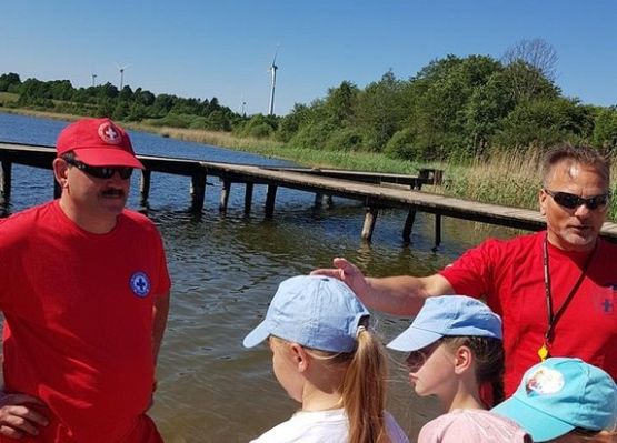 Grafika 17: Piknik rodzinny nad Jeziorem Marszewskim