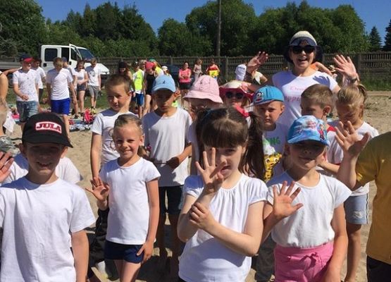 Grafika 20: Piknik rodzinny nad Jeziorem Marszewskim