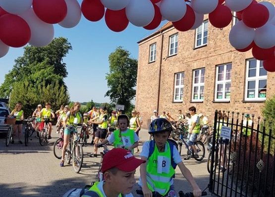 Grafika 3: Piknik rodzinny nad Jeziorem Marszewskim