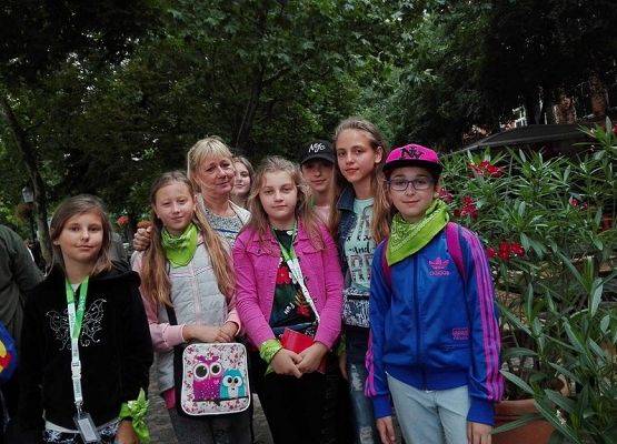 Grafika 3: „Wiolinki” na Międzynarodowym Dziecięcym Festiwalu w Bułgarii