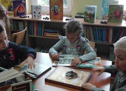 Grafika 18: Wycieczka do Ustki