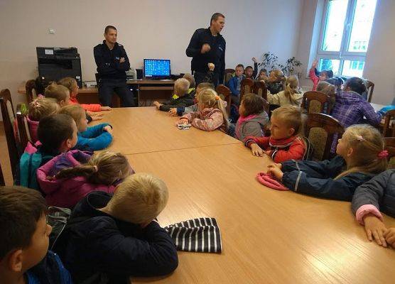 Grafika 1: Wycieczka do Ustki