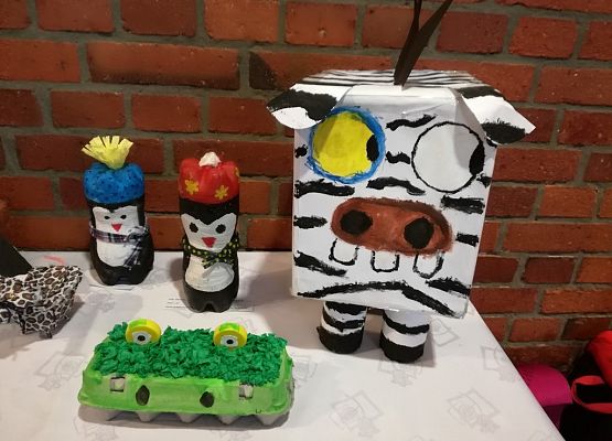 Grafika 1: Recyklingowe  zwierzęta