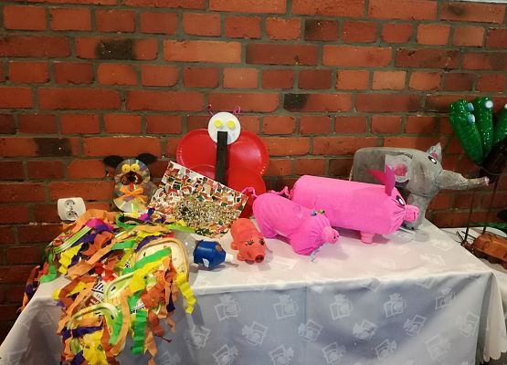 Grafika 3: Recyklingowe  zwierzęta