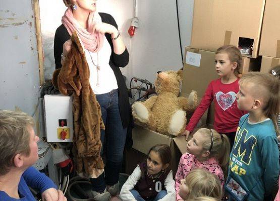 Grafika 3: Wycieczka do fabryki zabawek „ Kolor Plusz” w Koszalinie