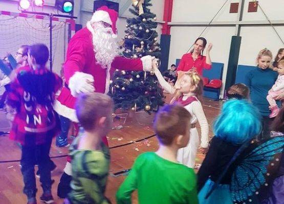 Grafika 1: Bal karnawałowy