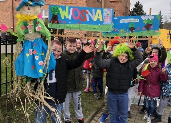 Grafika 11: Witamy wiosnę