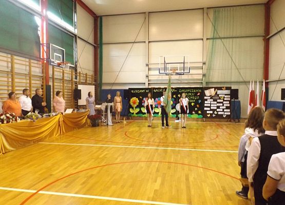 Grafika 4: Dziękujemy Pani Dyrektor…