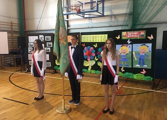 Grafika 2: Wracamy do szkoły