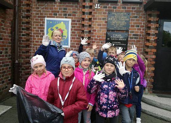 Grafika 8: Nie śmiecimy – sprzątamy – zmieniamy!