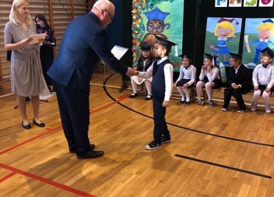 Grafika 6: Ślubowanie pierwszoklasistów