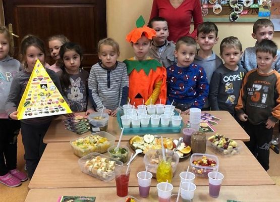 Grafika 7: Listopad miesiącem zdrowego odżywiania