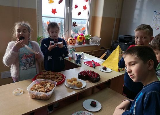 Grafika 2: Witaminowe szaleństwo