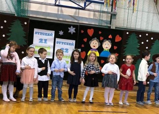 Grafika 2: Dzień Babci i Dziadka