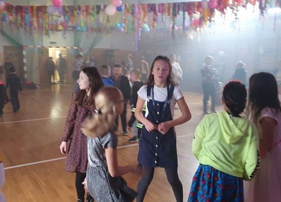 Grafika 4: Ach co to był za bal !