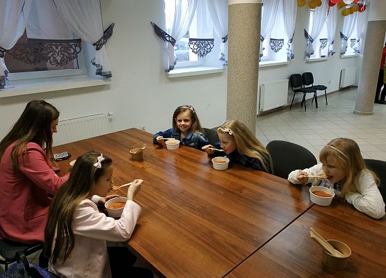 Grafika 6: Śpiewamy i wygrywamy!