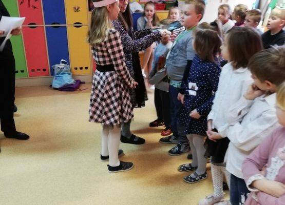 Grafika 4: Pasowanie na czytelnika