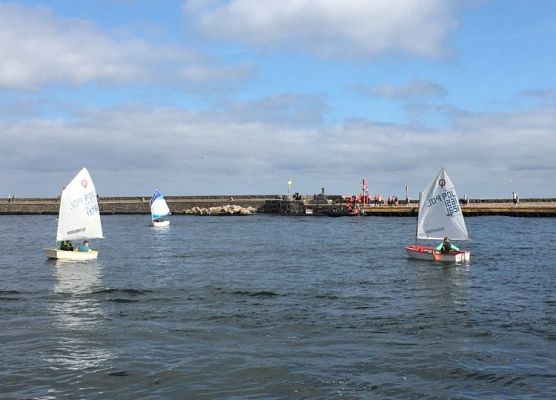 Grafika 10: Z żeglarskim pozdrowieniem