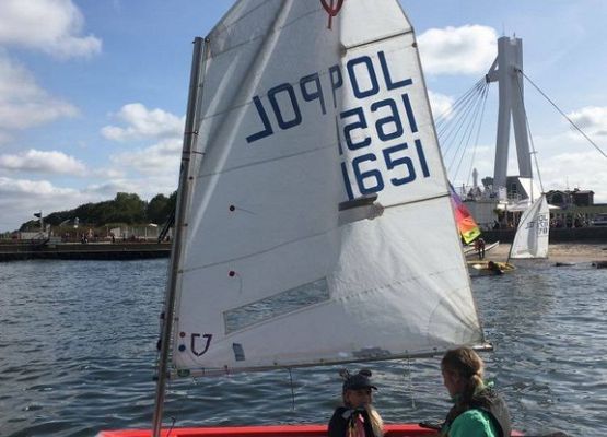 Grafika 11: Z żeglarskim pozdrowieniem