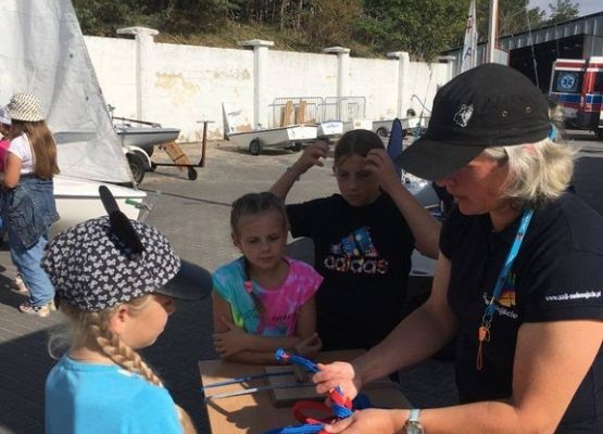 Grafika 15: Z żeglarskim pozdrowieniem