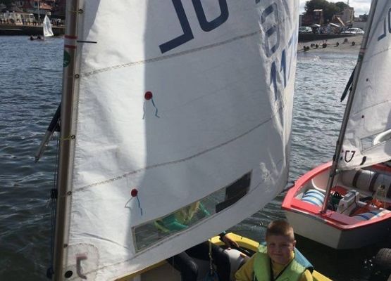 Grafika 16: Z żeglarskim pozdrowieniem