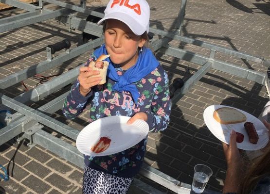 Grafika 8: Z żeglarskim pozdrowieniem