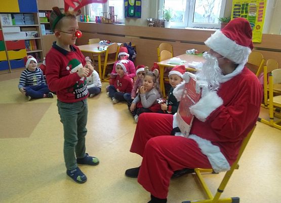 Grafika 2: Mikołajki