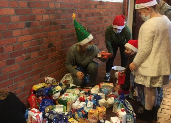 Grafika 3: Z serca paczka dla Seniora