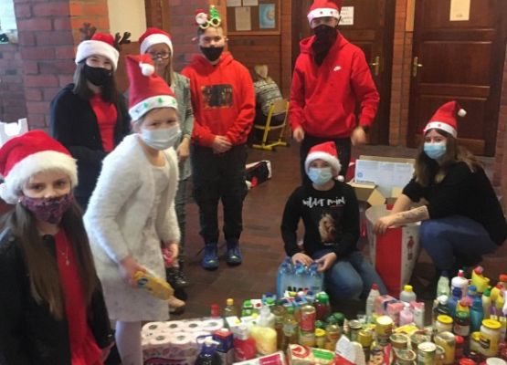 Grafika 2: Z serca paczka dla Seniora