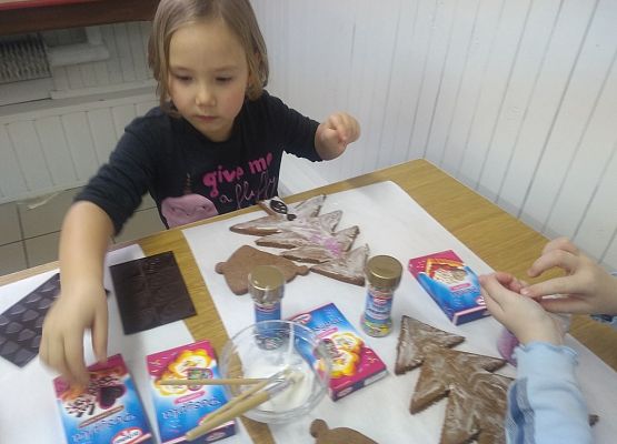 Grafika 12: W obiektywie fotoreportera