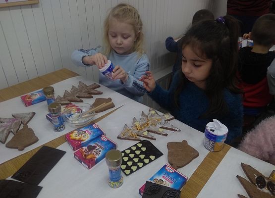 Grafika 13: W obiektywie fotoreportera