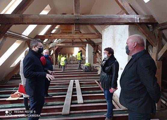 Grafika 4: Ważna wizyta