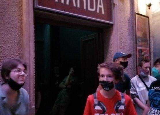 Grafika 4: Ósmoklasiści na wycieczce w Gdańsku